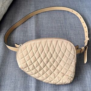 Bally Quilted Beige belt  Bag made in Italy vintage